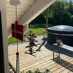 Prázdninový dům Summerhouse With Hot Tub On Langeland