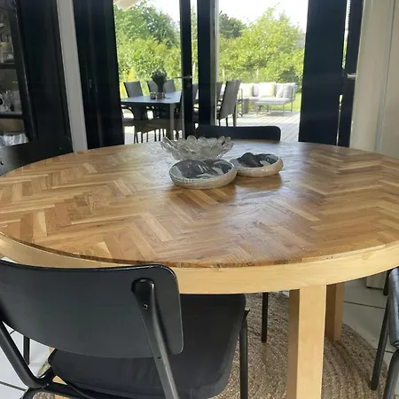 Summerhouse With Hot Tub On Langeland *