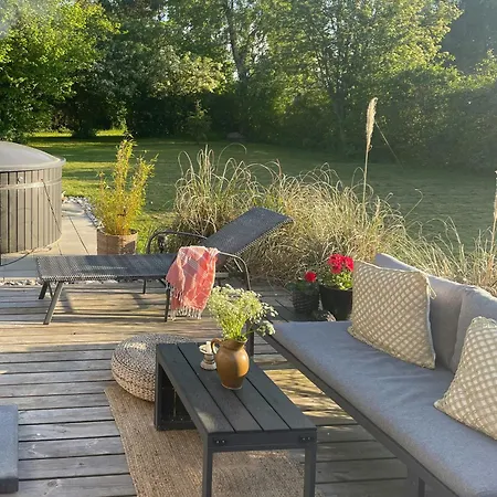 度假居 Summerhouse With Hot Tub On Langeland