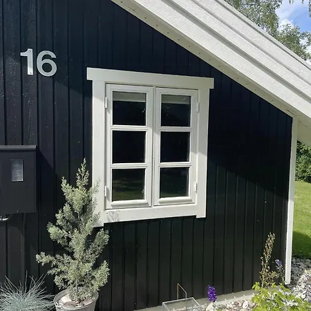 Summerhouse With Hot Tub On Langeland