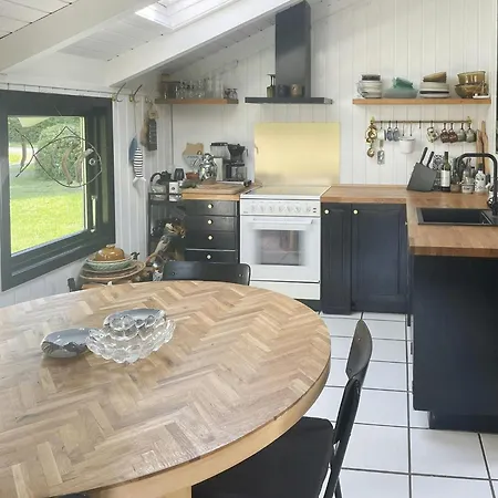 Casa de Férias Summerhouse With Hot Tub On Langeland *