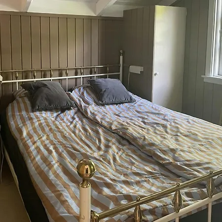 Summerhouse With Hot Tub On Langeland *