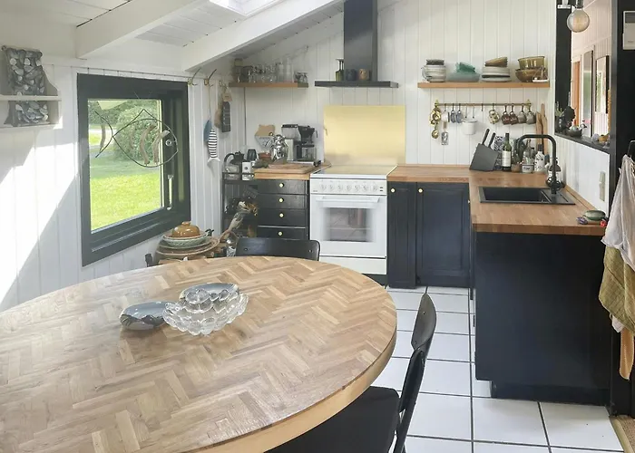 度假居 Summerhouse With Hot Tub On Langeland *