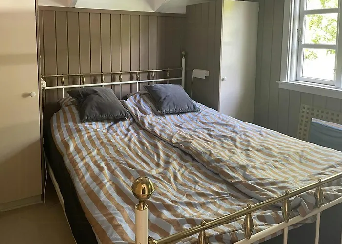 Summerhouse With Hot Tub On Langeland *